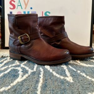 NWOT Frye Veronica bootie